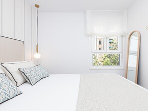 3 bedrooms, iron/ironing board, Internet, bed sheets