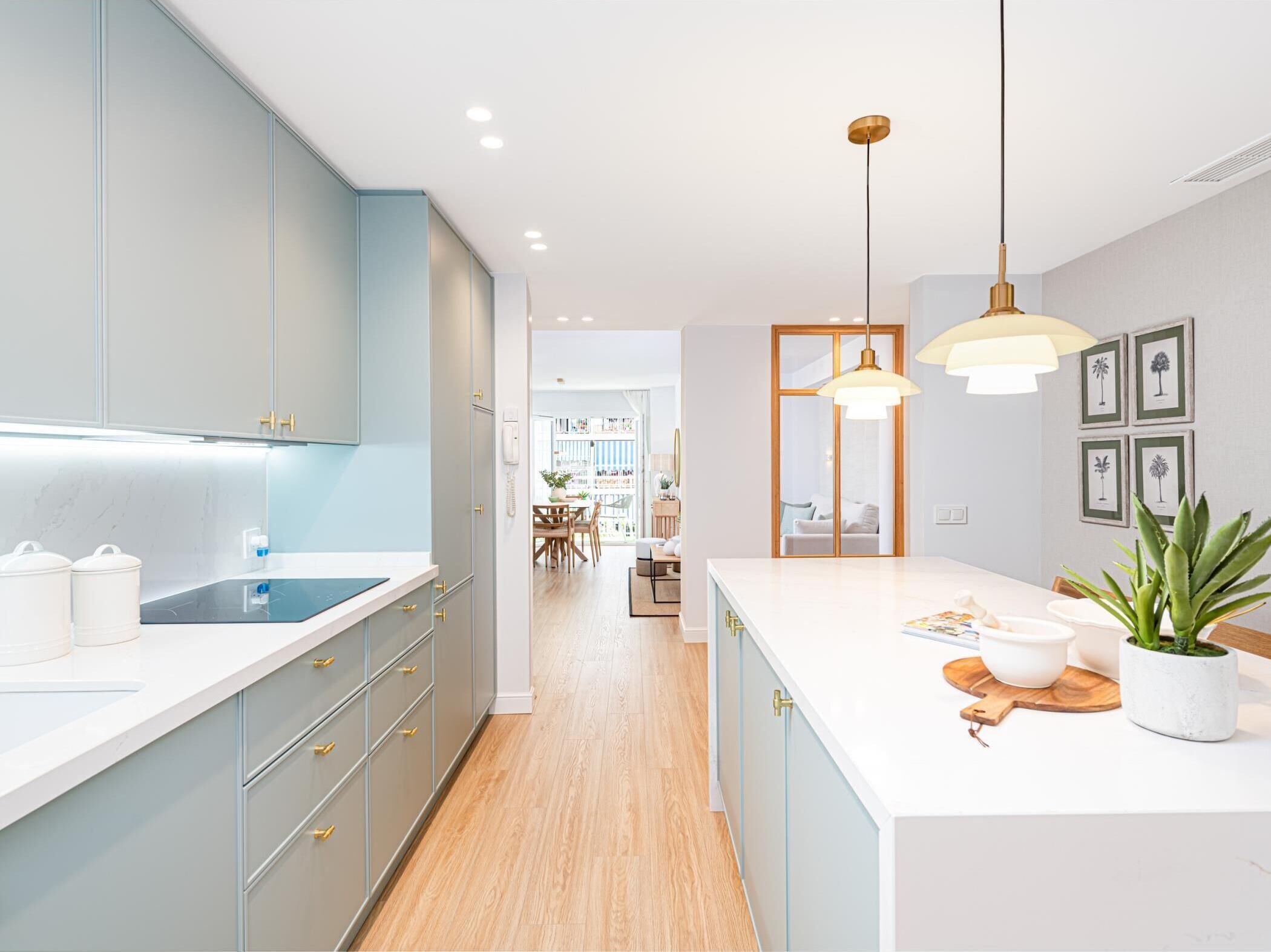 Refrigerador, microondas, horno y lavavajillas 