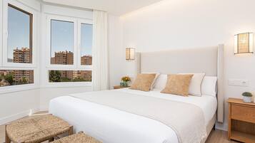 3 quartos, ferros/tábuas de passar roupa, acesso à internet