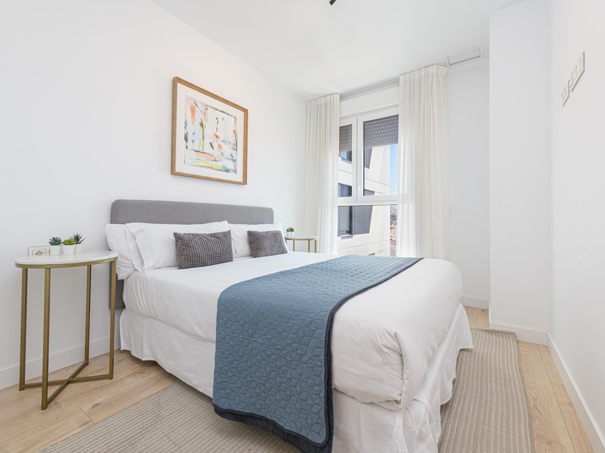 2 bedrooms, iron/ironing board, Internet