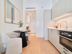 Fridge, microwave, coffee/tea maker, toaster