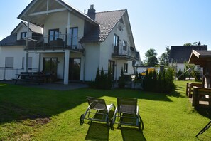 Outdoor dining - Vacation homeWinterberg max 16 persons, directly at ski area and centrally located (Winterberg)