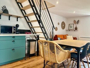 Interior - Duplex 1-6 persons - downtown Poitiers - Quiet - Terrace - Streaming (Poitiers)