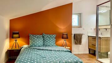 2 sovrum, strykjÀrn/strykbrÀda, gratis wi-fi och sÀngklÀder