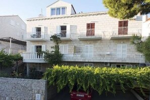 Exterior - Milka & Miho Apartments- Double or Twin Room with Balcony and Sea View 3 (Lapad)