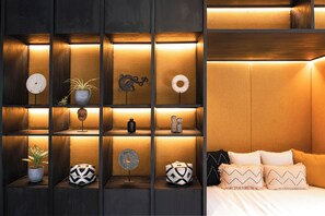 5 chambres, bureau, Wi-Fi, draps fournis