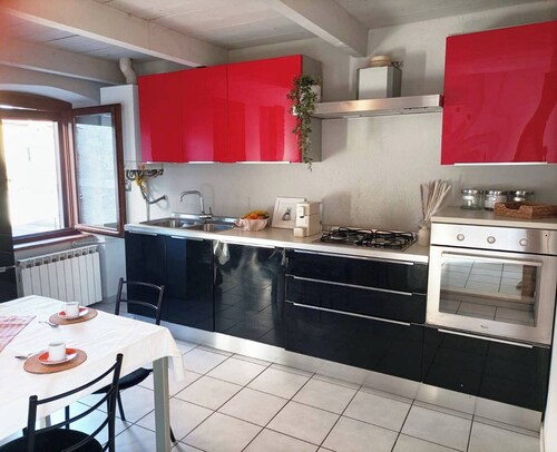 Quick Home Loft - One Bedroom Apartment, Sleeps 4