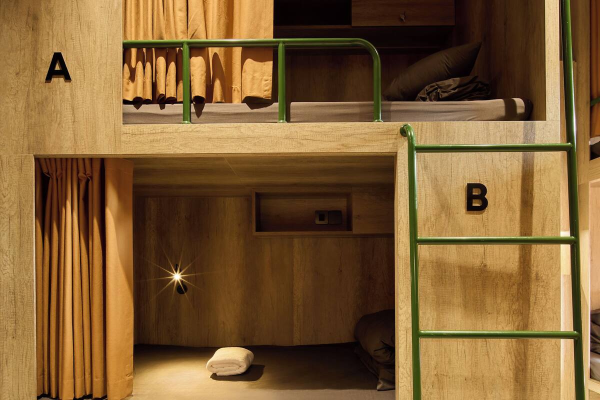 Caja de seguridad en la habitación y insonorización