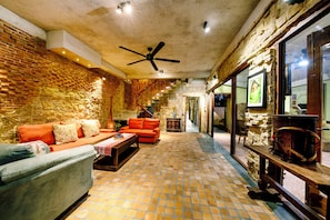 Smart TV - La Rocca An Bang Beach (Hoi An)