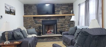 LAUREL HIGHLANDS MOUNTAIN RETREAT - Seven Springs 20 mi., Cross Country 5 mi