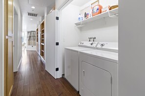 Interior - Gardenia at Evergreen (Redding)