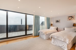 4 habitaciones, tabla de planchar con plancha y wifi gratis