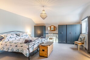 3 bedrooms, free WiFi, bed sheets