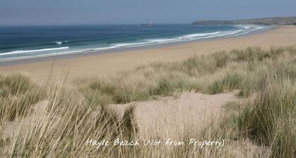 A well presented property is set in a quiet location, but still close to all the park amenities