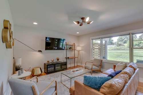 Beautiful Farm Retreat - Fun For Family & Friends