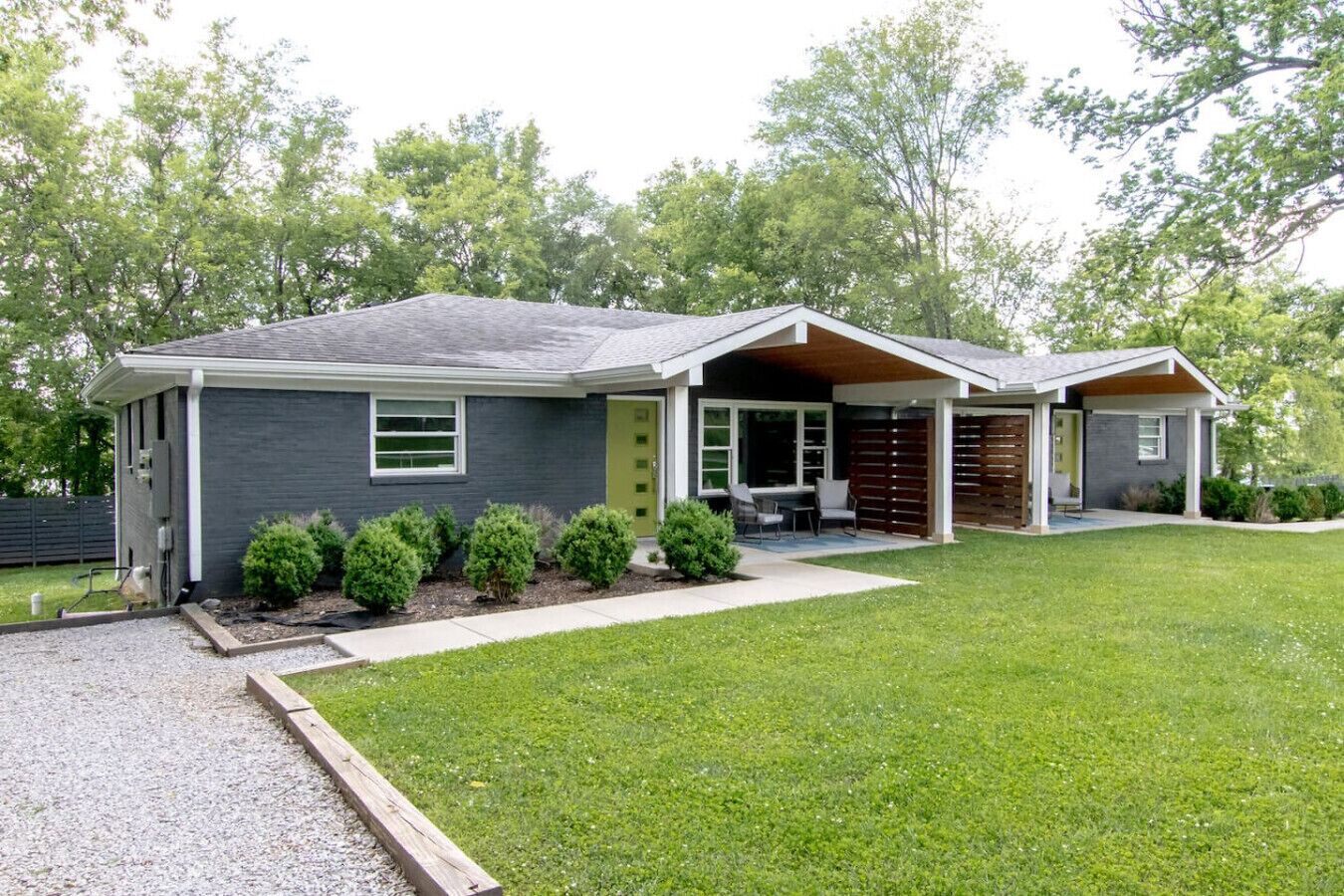 المنشأة من الخارج