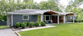 Beautiful Farm Retreat - Fun For Family & Friends