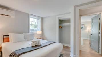 2 bedrooms, iron/ironing board, free WiFi, bed sheets
