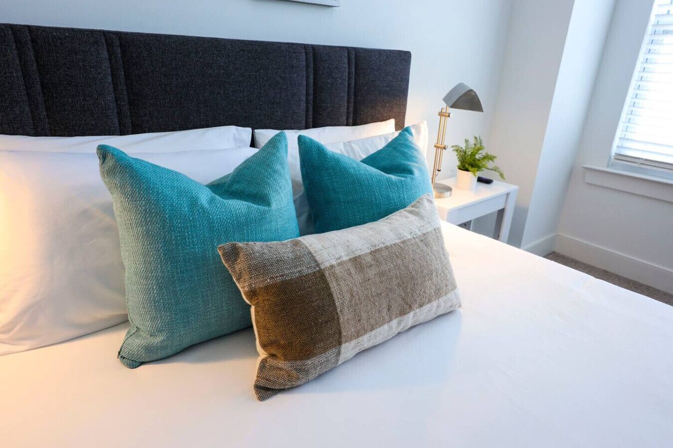 8 chambres, fer et planche à repasser, Wi-Fi gratuit, draps fournis