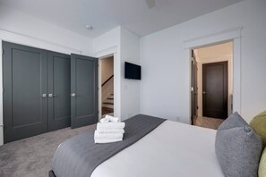 8 habitaciones, tabla de planchar con plancha y wifi gratis 