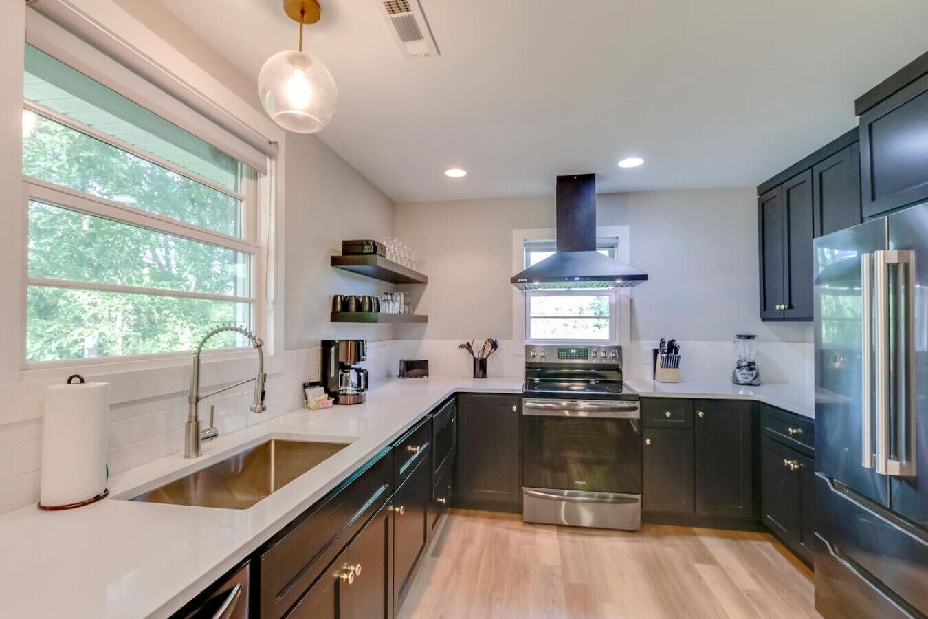 雪櫃、微波爐、焗爐、爐具