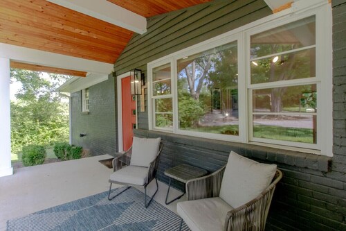 Cute And Cozy - Historic Franklin Quadplex