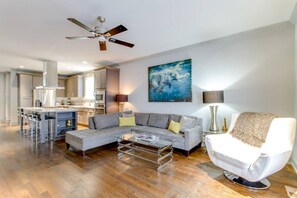 TV - Dual Homes - Gulch Superstars - Epic Rooftops (Nashville)