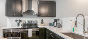 Gorgeous 2 Bedroom-Historic Franklin Quadplex