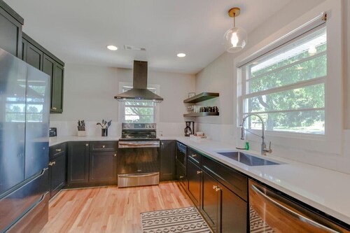 Lovely 3 Bedroom Home - Historic Franklin Quadplex