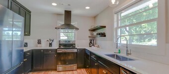 Lovely 3 Bedroom Home - Historic Franklin Quadplex