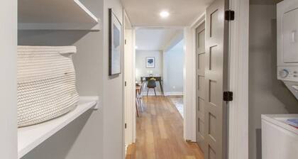 Spacious & Peaceful- Historic Franklin Quadplex