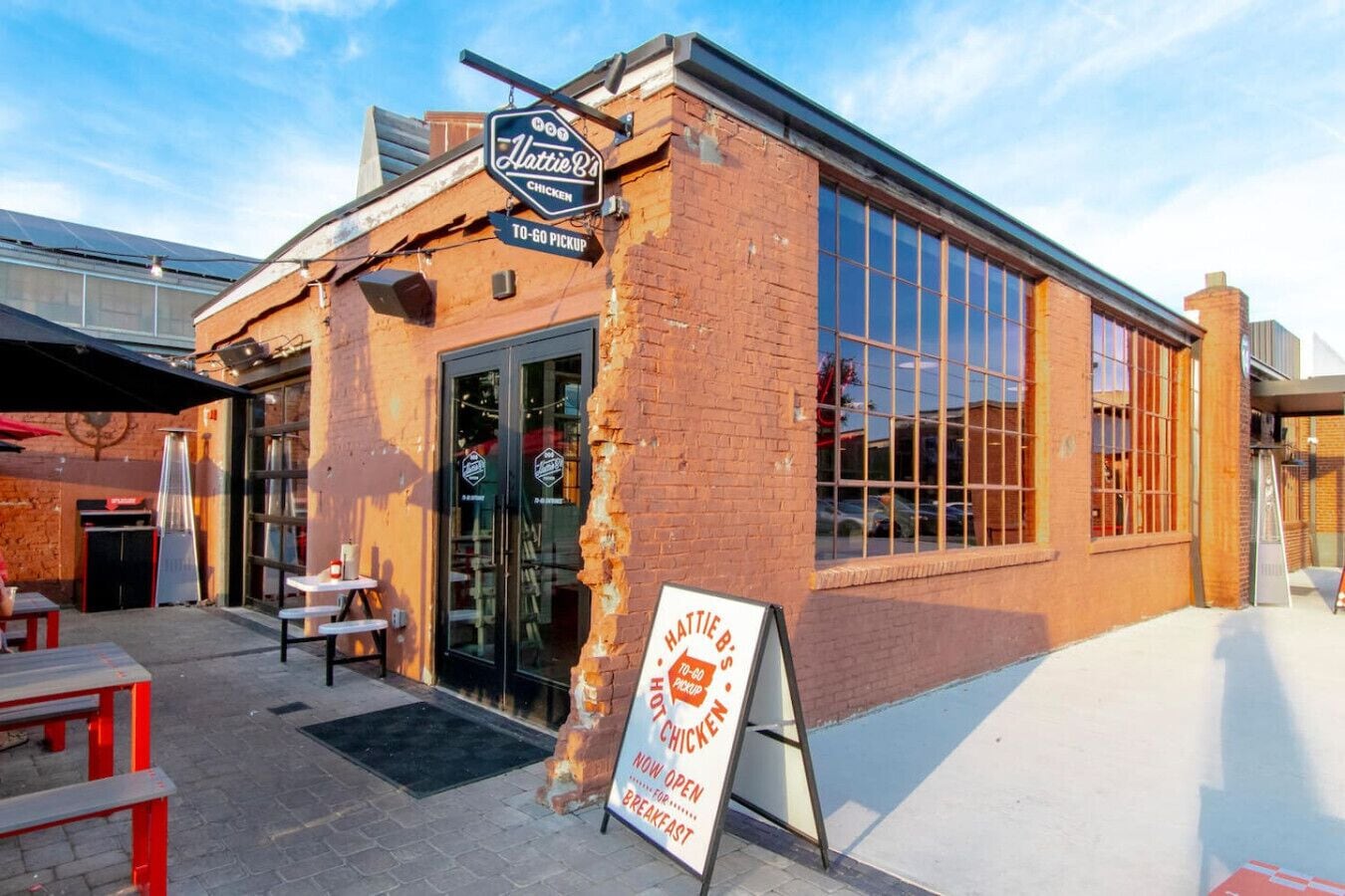 المنشأة من الخارج