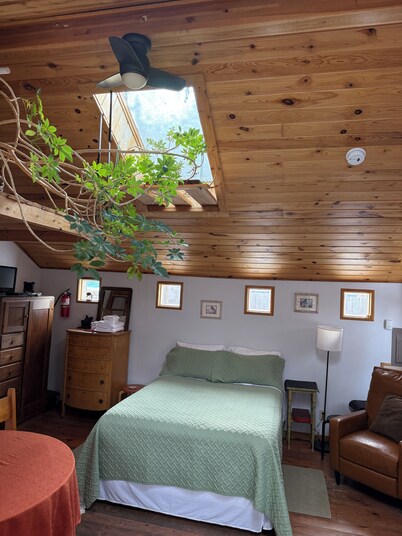 Charming cottage tucked away in trending Northeast Bozeman.