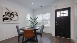 Dining - Two Spectacular Homes- 20 Guests - Outdoor Patio (Nashville)