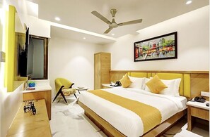 Superior Double Room, City View
