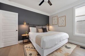 7 habitaciones, escritorio, tabla de planchar con plancha y wifi 