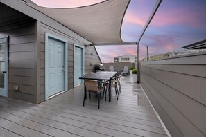 تناول الطعام بالخارج