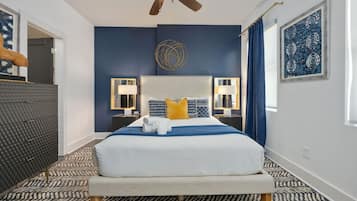 7 bedrooms, desk, iron/ironing board, travel crib