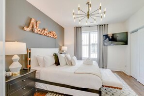 8 habitaciones, escritorio, tabla de planchar con plancha y wifi