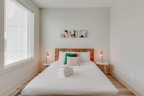 8 chambres, bureau, fer et planche à repasser, Wi-Fi