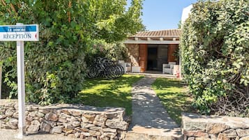 Mặt tiền nơi lưu trú