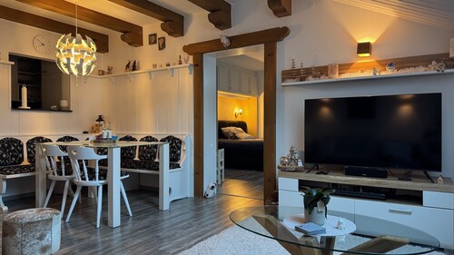 Ferienwohnung Alpenglück mit Schwimmbad und Sauna