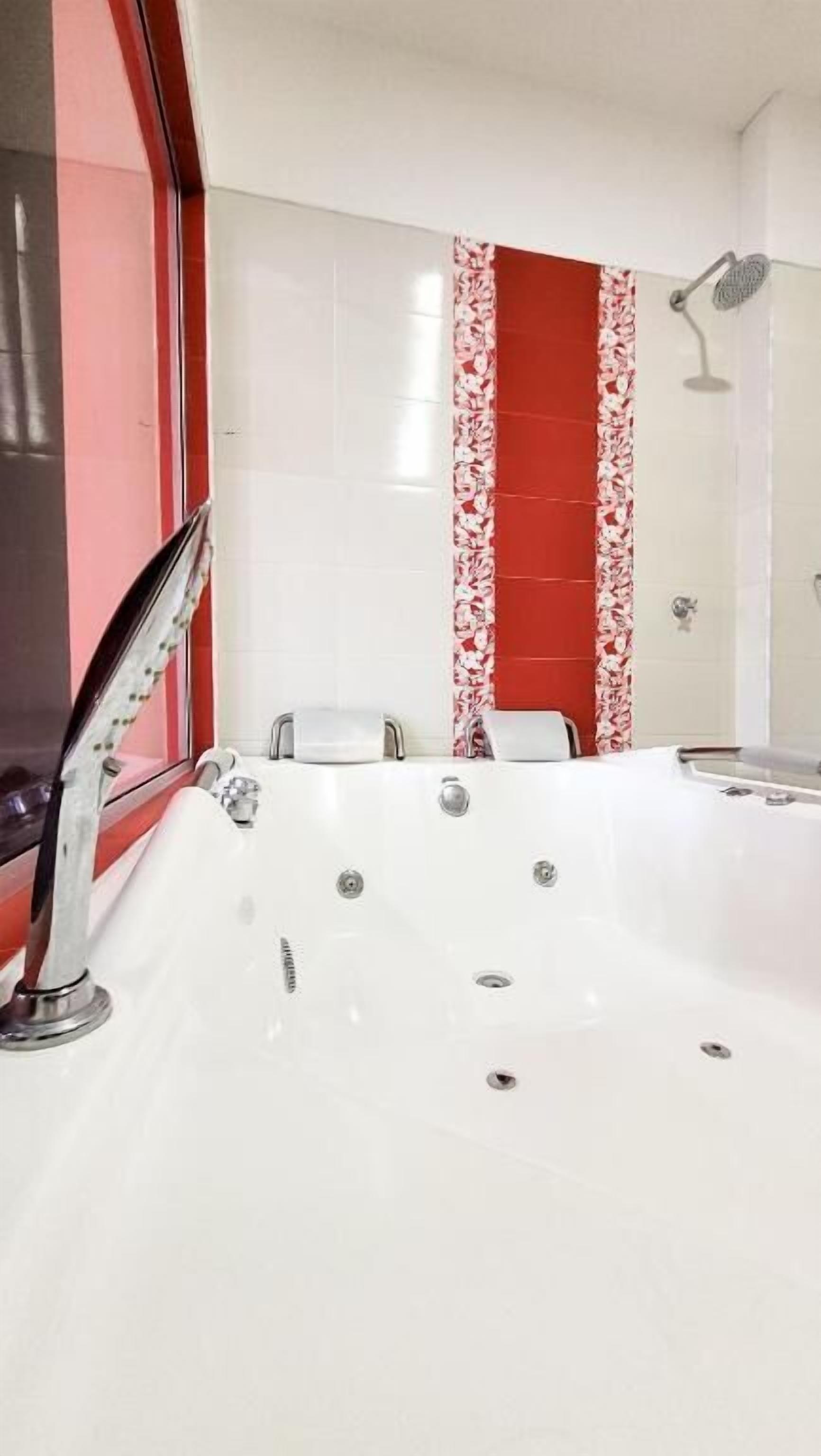 Studio Suite Basic | Kamar mandi