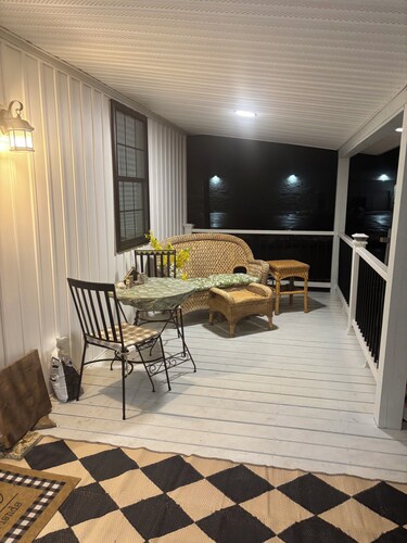 Charming 2bd 2bth house with AC, Wi-Fi in enchanting Renovo, Pa. 