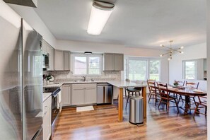 Fridge, microwave, oven, dishwasher
