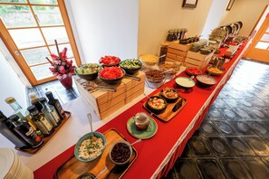 Desayuno buffet incluido todos los días