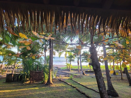 Tropical Beachfront Home in Cambutal