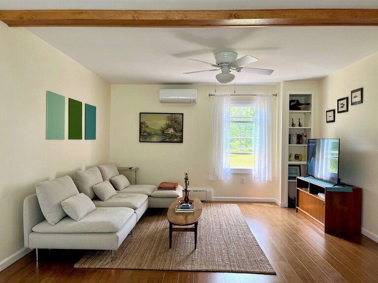 Village Of Catskill Home - Catskill, NY