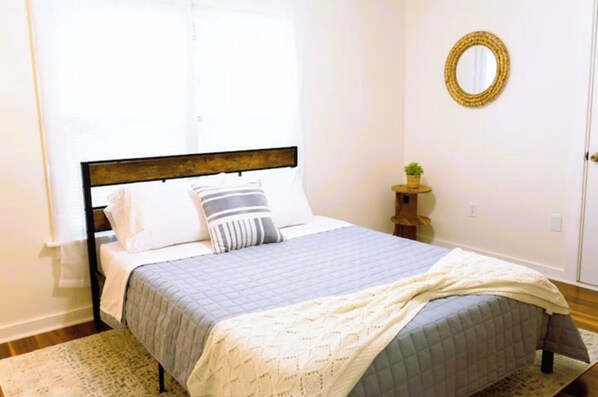 1 soverom, strykejern/-brett, wi-fi og sengetøy