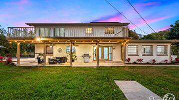 House (6 Bedrooms) | Interior